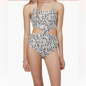 O’NEIL One Piece Leopard one piece knot w side cut outs Girls swimsuit size 9